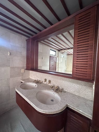 Apartamento de 4 alcobas en venta en Chicó Navarra, Bogotá, 285 m² · foto 10 de 12