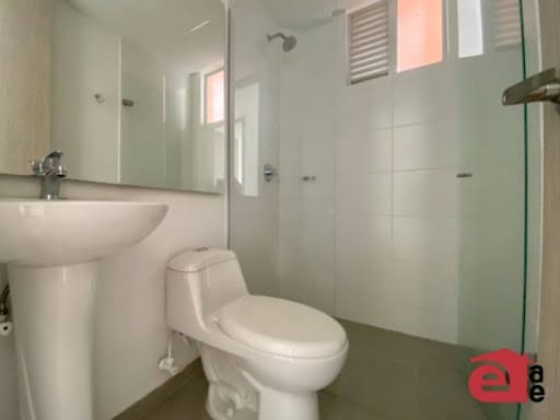 Apartamento de 3 alcobas en venta en San Remo, Sabaneta, 66 m² · foto 4 de 12