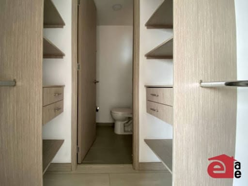 Apartamento de 3 alcobas en venta en San Remo, Sabaneta, 66 m² · foto 5 de 12