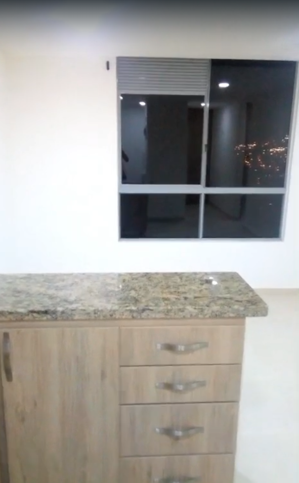 Apartamento en venta en La Milagrosa, Medellín · foto 7 de 18
