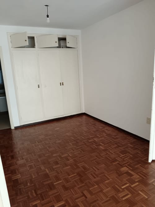 ALQUILER EN POCITOS, MONO AMBIENTE CON SEPARACION, TERRAZA LAVADERO, GASTOS BAJOS · Foto 2