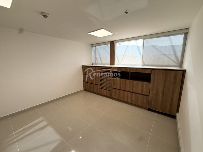 Oficina en venta en Suramericana, Medellín, 75 m² · foto 11 de 19