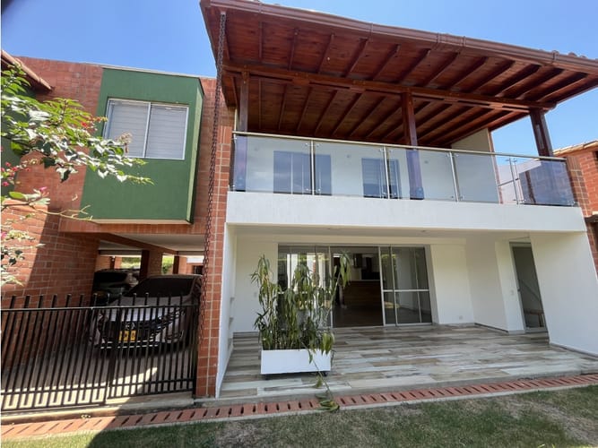 Casa de 3 alcobas en venta en Alfaguara, Jamundí, 153 m² · foto 2 de 24