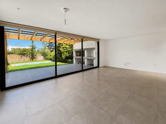 San Nicolas. Moderna. Estar. Piscina. · Foto 4
