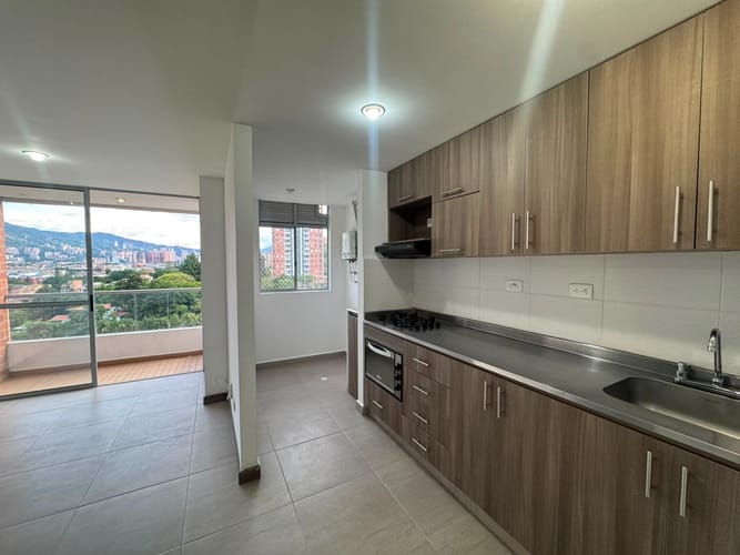 Apartamento en venta en El Porvenir, Itagüí · foto 2 de 24