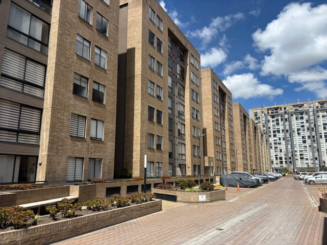 Apartamento de 3 alcobas en venta en Colina Campestre, Bogotá, 66 m² · foto 10 de 11