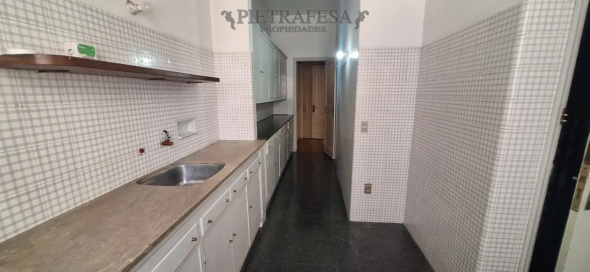 Apartamento en alquiler, 6 dormitorios, 5 baños, terraza. Centro. · Foto 12