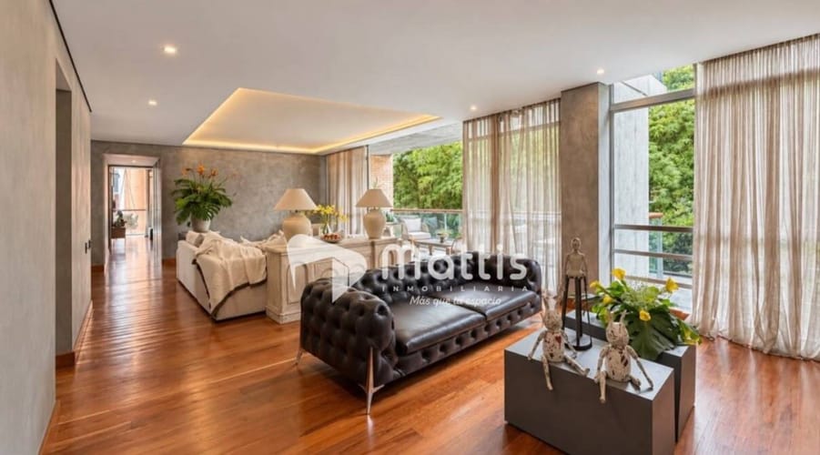 Apartamento de 3 alcobas en arriendo en Las Lomas, Medellín, 283 m² · foto 4 de 15