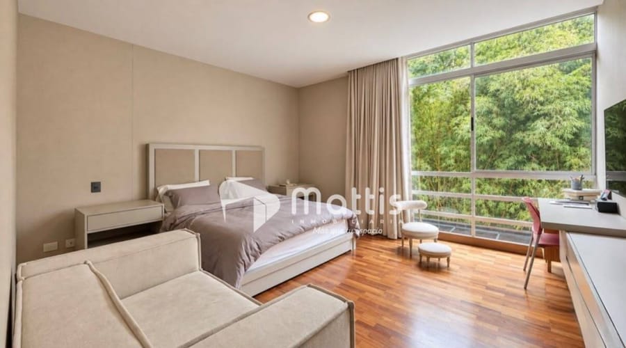 Apartamento de 3 alcobas en arriendo en Las Lomas, Medellín, 283 m² · foto 13 de 15