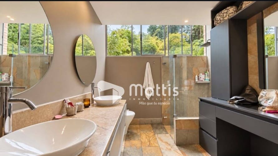 Apartamento de 3 alcobas en arriendo en Las Lomas, Medellín, 283 m² · foto 15 de 15