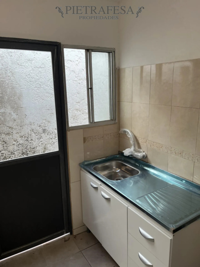 Casa en alquiler, 3 dormitorios, 1 baño, patio. Union. · Foto 9