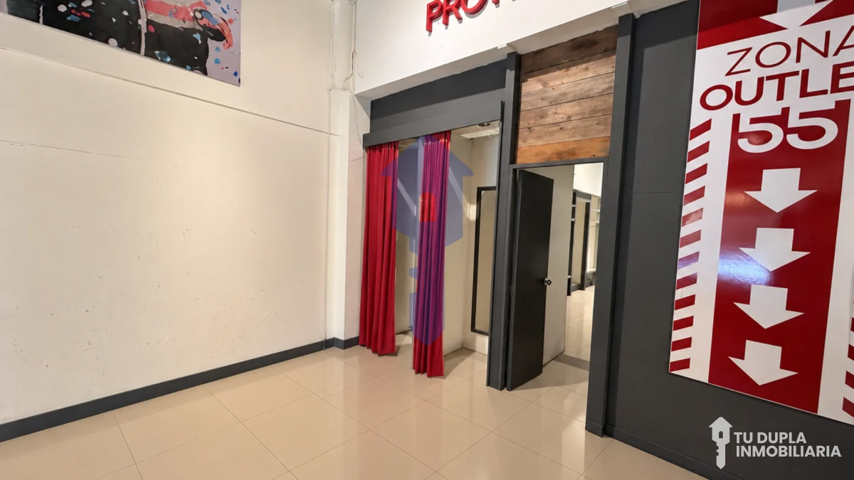 Alquiler De Local Comercial Sobre Av. 18 De Julio · Foto 10