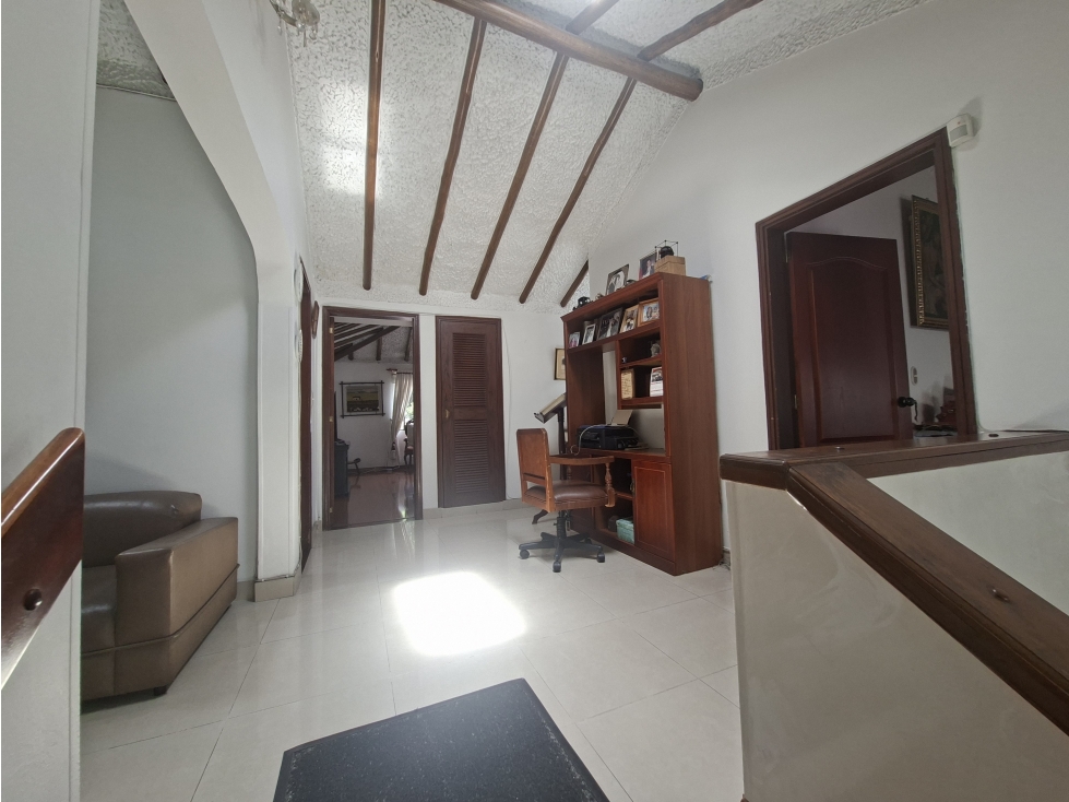 Casa en venta en Santa Barbara Central, Bogotá · foto 7 de 16