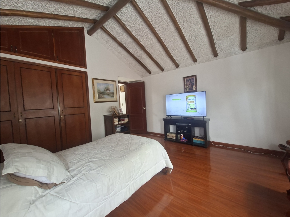 Casa en venta en Santa Barbara Central, Bogotá · foto 10 de 16