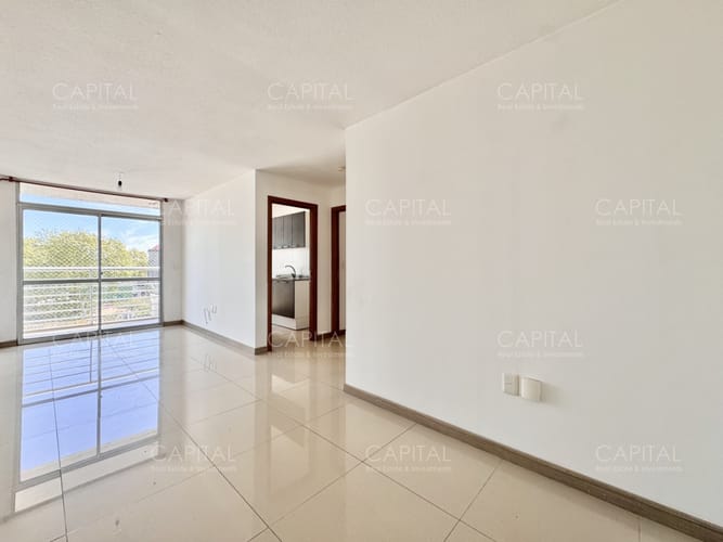 Apartamento de dos dormitorios en alquiler anual entre Bella Vista y Aguada sobre Av. Agraciada. · Foto 3