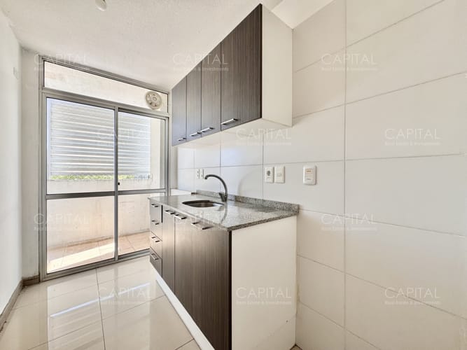 Apartamento de dos dormitorios en alquiler anual entre Bella Vista y Aguada sobre Av. Agraciada. · Foto 7