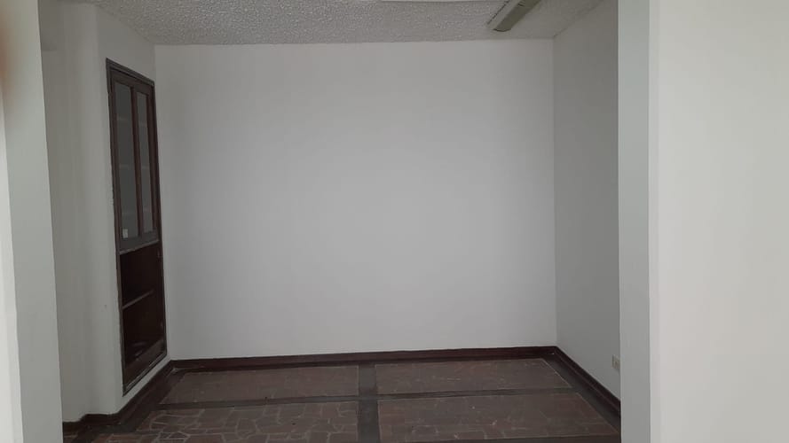 Casa de 6 alcobas en venta en El Contador, Bogotá, 280 m² · foto 9 de 13