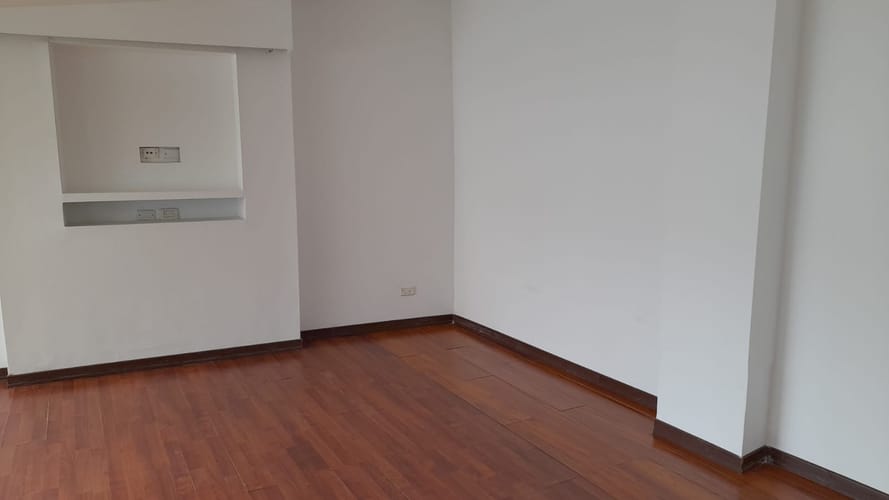 Casa de 6 alcobas en venta en El Contador, Bogotá, 280 m² · foto 12 de 13