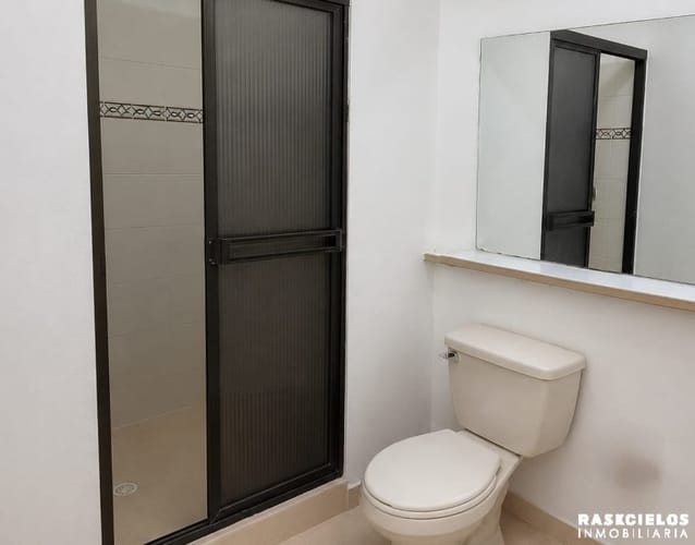 Apartamento en venta en La Floresta, Medellín · foto 5 de 18