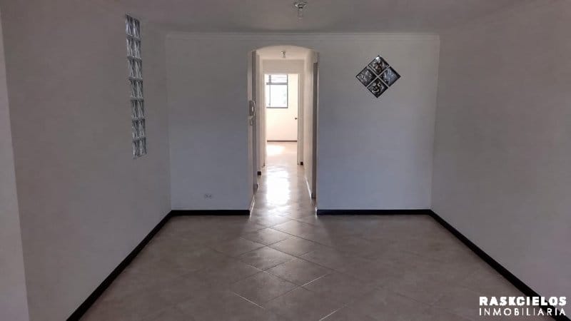 Apartamento en venta en La Floresta, Medellín · foto 7 de 18