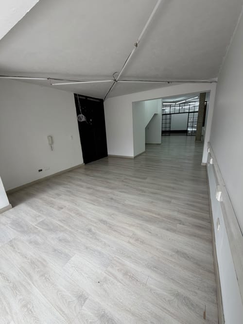 Local en arriendo en La Florida, Medellín, 90 m² · foto 2 de 4