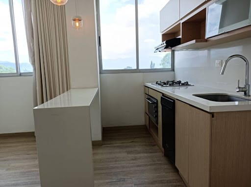 Apartaestudio en arriendo en Cola Del Zorro, Medellín, 59 m² · foto 5 de 16
