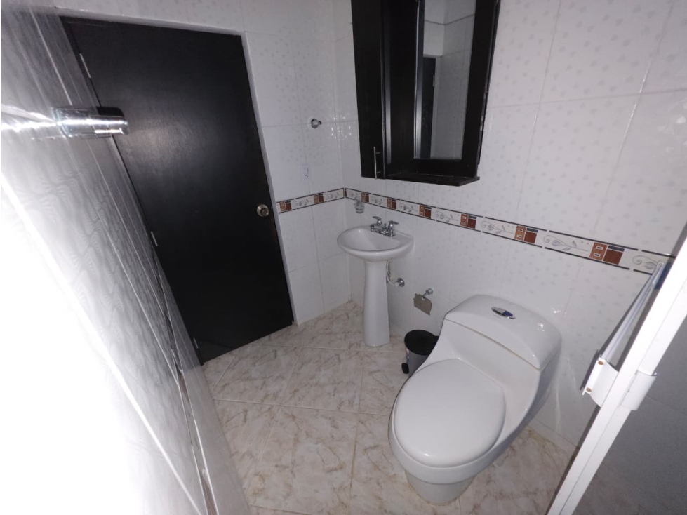 Apartamento en arriendo en Villatina, Medellín · foto 10 de 13