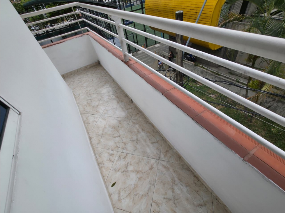 Apartamento en arriendo en Villatina, Medellín · foto 13 de 13