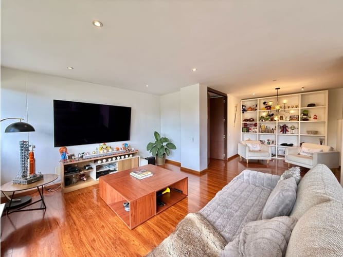 Apartamento de 3 alcobas en venta en Pasadena, Bogotá, 130 m² · foto 8 de 17