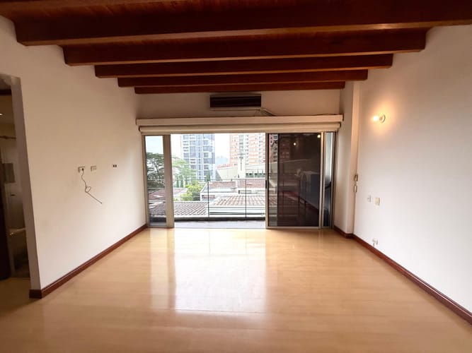 Casa de 4 alcobas en venta en Altos Del Poblado, Medellín, 250 m² · foto 7 de 23
