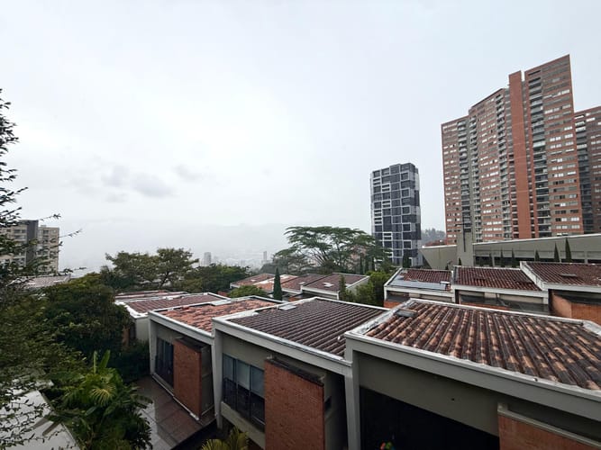 Casa de 4 alcobas en venta en Altos Del Poblado, Medellín, 250 m² · foto 10 de 23