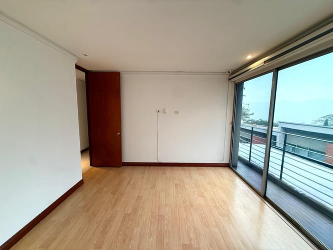 Casa de 4 alcobas en venta en Altos Del Poblado, Medellín, 250 m² · foto 14 de 23