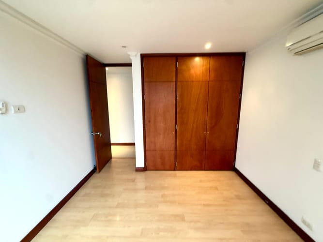 Casa de 4 alcobas en venta en Altos Del Poblado, Medellín, 250 m² · foto 23 de 23