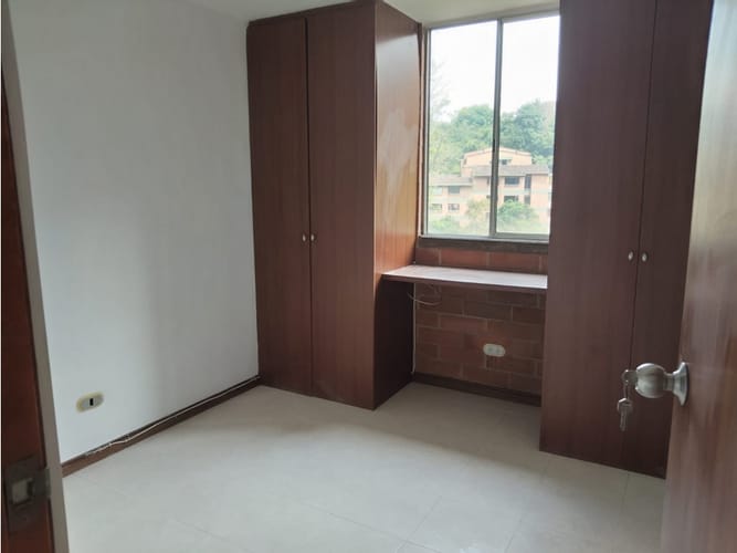 Apartamento en venta en La Candelaria, Medellín · foto 2 de 24