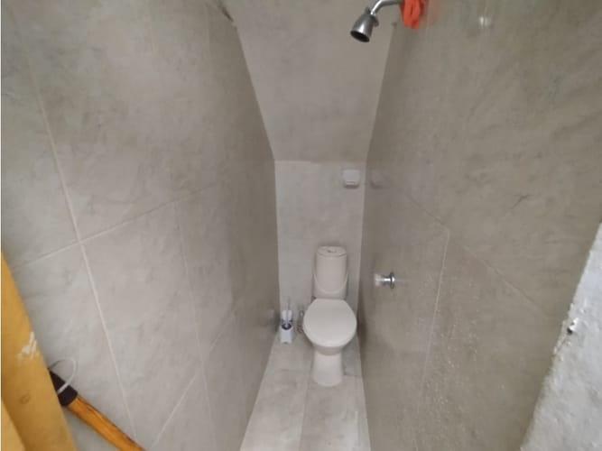 Casa de 15 alcobas en venta en Caicedo, Medellín, 368 m² · foto 18 de 24