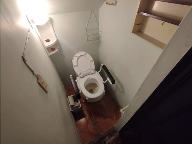 Casa de 15 alcobas en venta en Caicedo, Medellín, 368 m² · foto 19 de 24