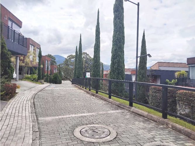 Casa de 4 alcobas en venta en Escobero, Medellín, 396 m² · foto 20 de 22