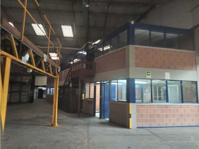 Bodega en arriendo en La Carrilera, La Estrella · foto 3 de 14