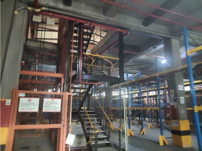 Bodega en arriendo en La Carrilera, La Estrella · foto 9 de 14