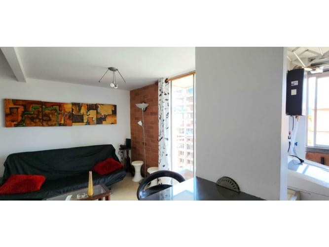 Apartamento en venta en Laureles, Medellín · foto 2 de 13