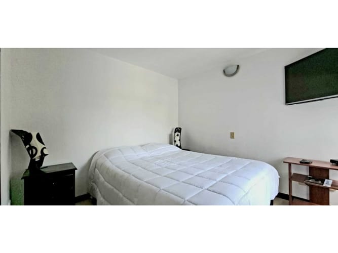 Apartamento en venta en Laureles, Medellín · foto 3 de 13