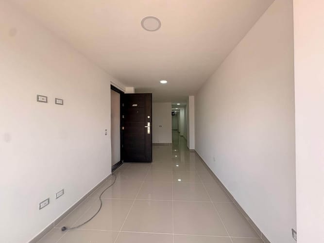 Apartamento de 3 alcobas en venta en Entreamigos, Sabaneta, 70 m² · foto 2 de 11