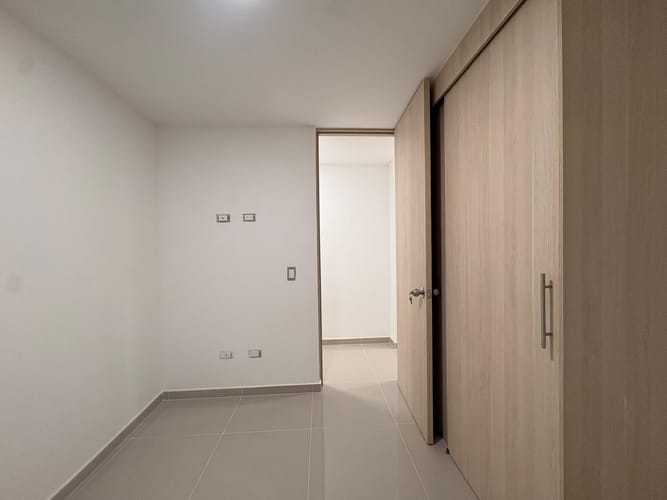 Apartamento de 3 alcobas en venta en Entreamigos, Sabaneta, 70 m² · foto 5 de 11