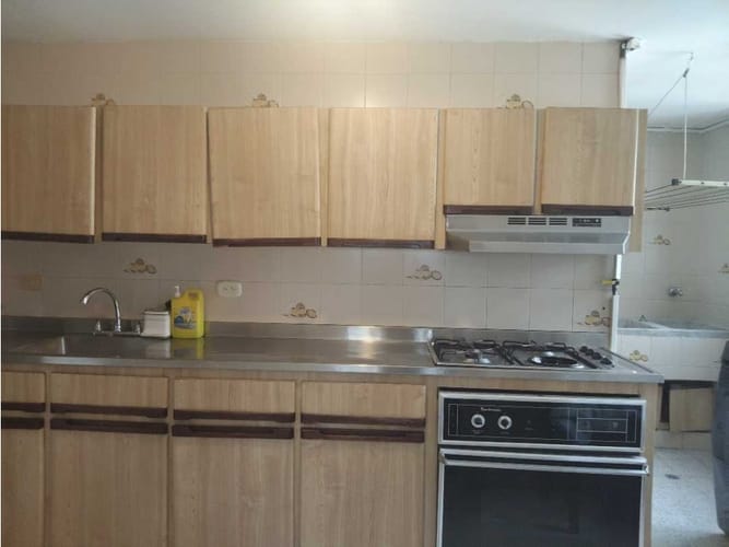 Apartamento de 3 alcobas en venta en Laureles, Medellín, 135 m² · foto 4 de 13