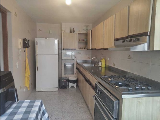 Apartamento de 3 alcobas en venta en Laureles, Medellín, 135 m² · foto 5 de 13