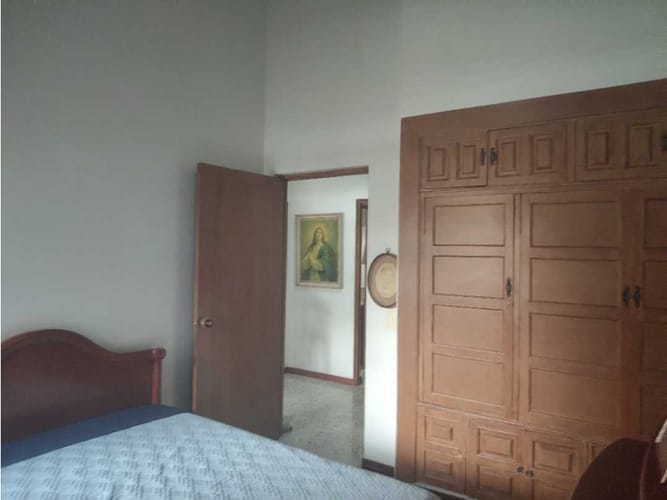 Apartamento de 3 alcobas en venta en Laureles, Medellín, 135 m² · foto 6 de 13