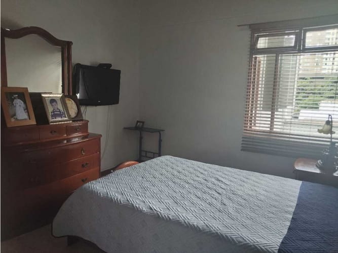Apartamento de 3 alcobas en venta en Laureles, Medellín, 135 m² · foto 7 de 13