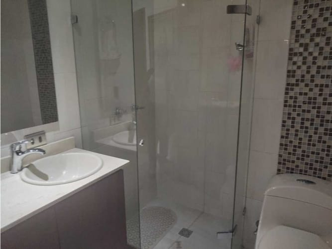 Apartamento de 3 alcobas en venta en Laureles, Medellín, 135 m² · foto 10 de 13
