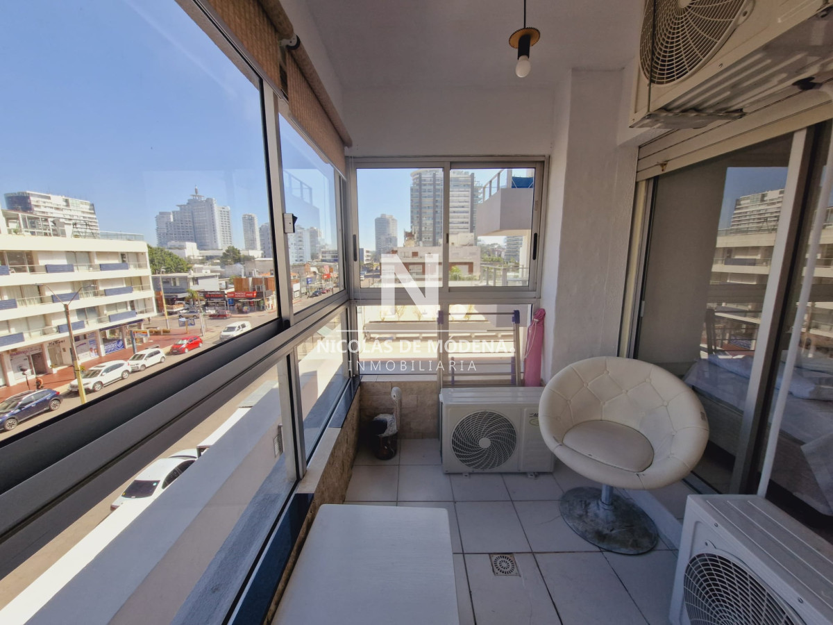 Apartamento de 2 dormitorios en Triangulo Mansa