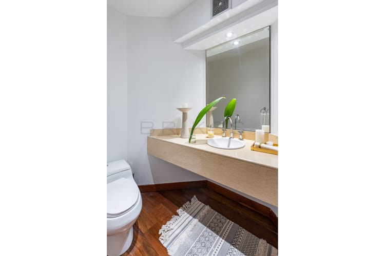 Apartamento en venta en Chicó Reservado, Bogotá · foto 9 de 19
